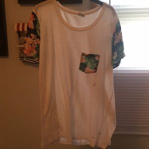 vs pink shirt. Very comfy.